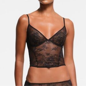 Skims Ultra fine lace PLUNGE CORSET (size M)